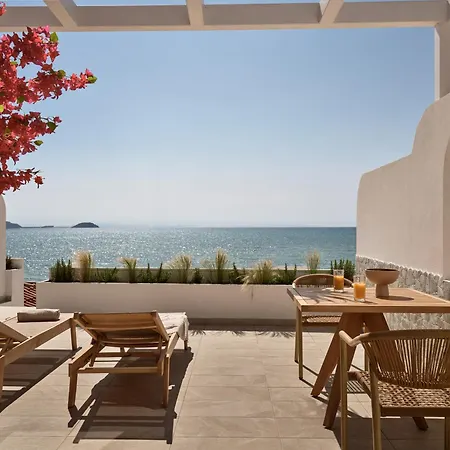 Ammonites Beachfront & 3*